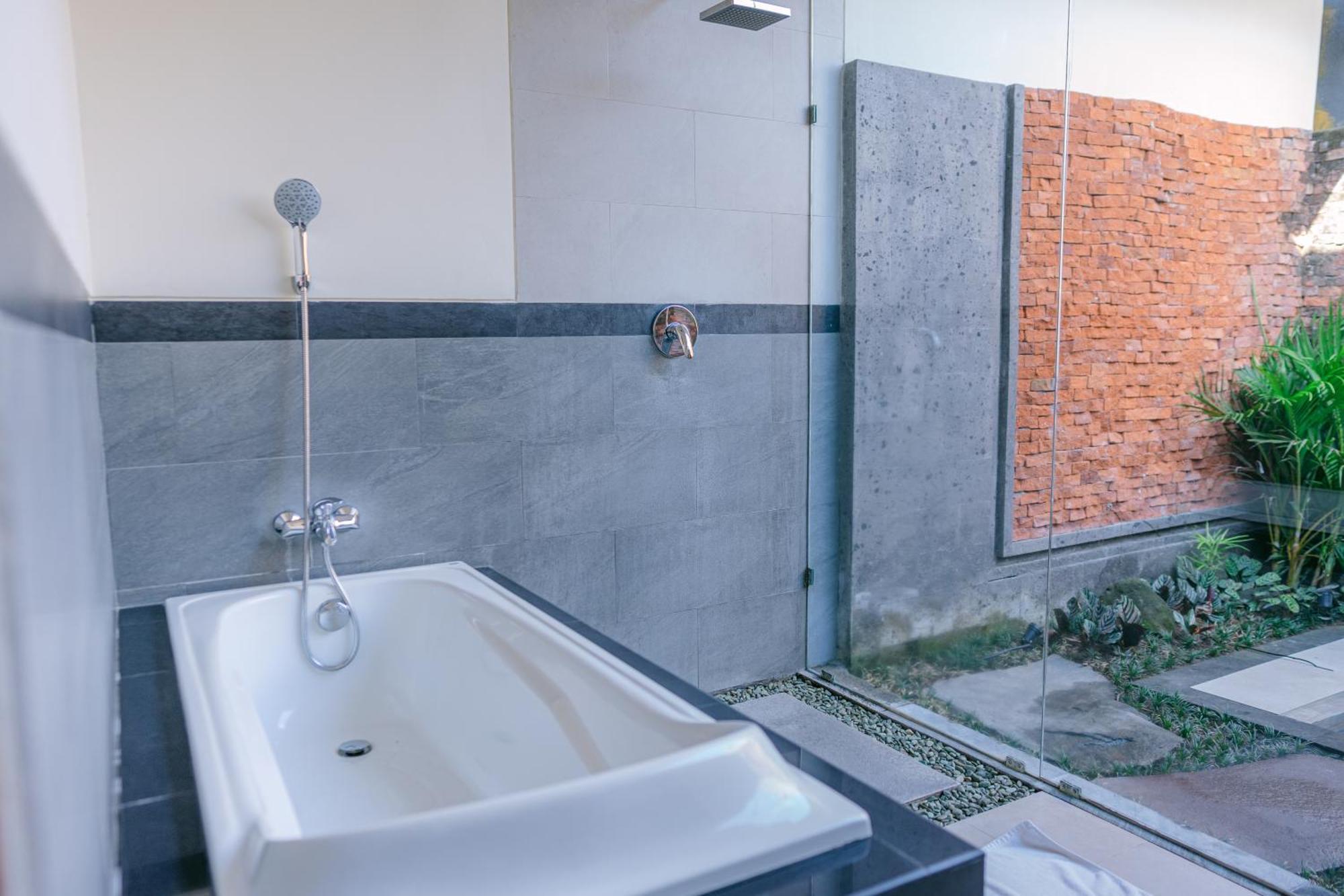 2 Seasons Villa Sun - Luxury With Private Pool Убуд Екстер'єр фото